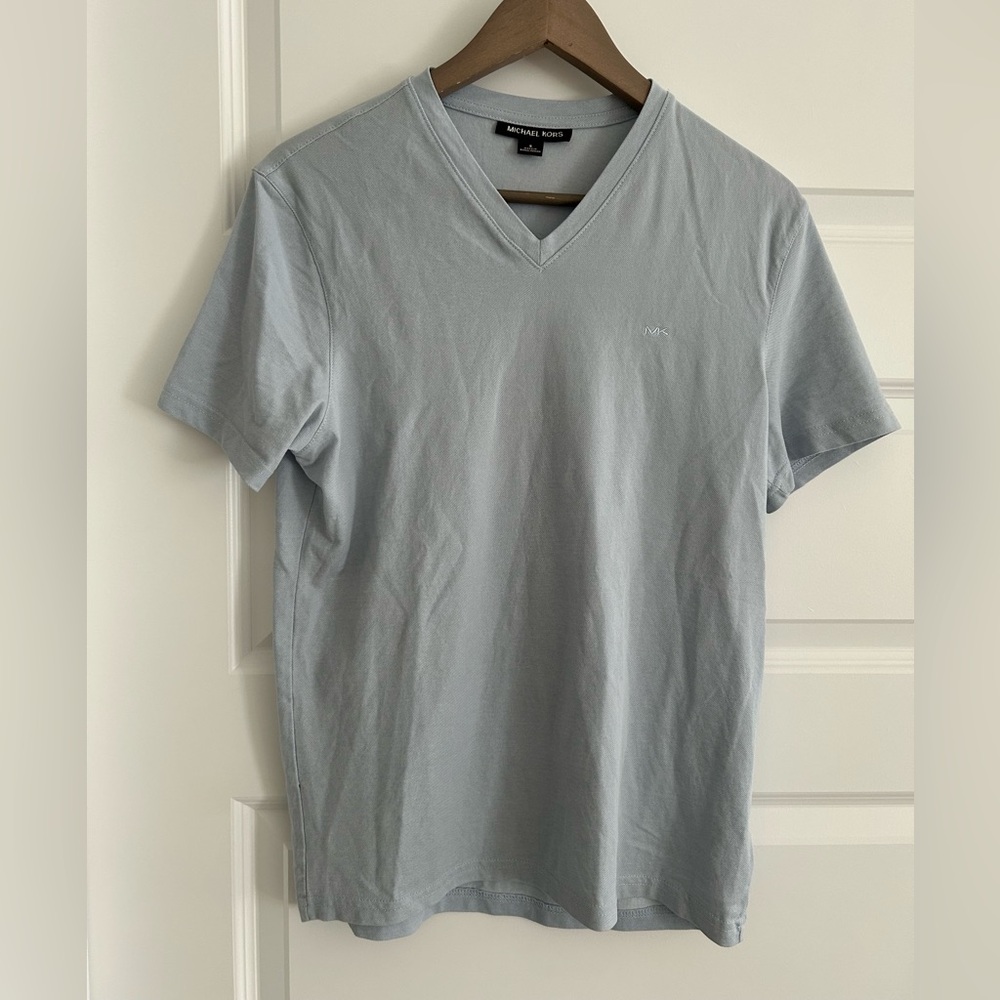 Michael Kors Men’s V Neck T Shirt Light Blue Size S
